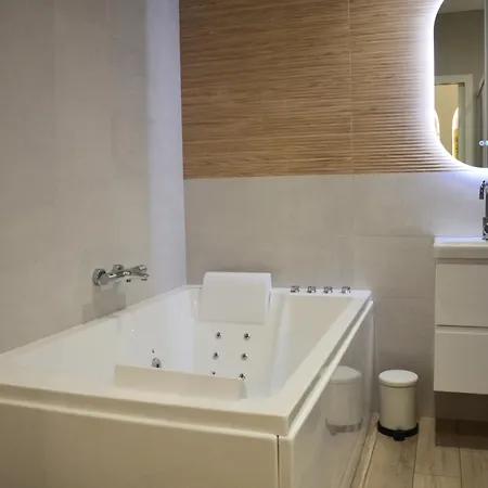 Cosy & I Lit Queen Size I Balneo